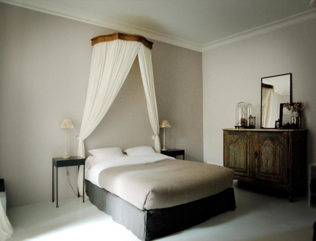 Monte Arena Bed & Breakfast Montaren-et-Saint-Médiers Exterior foto
