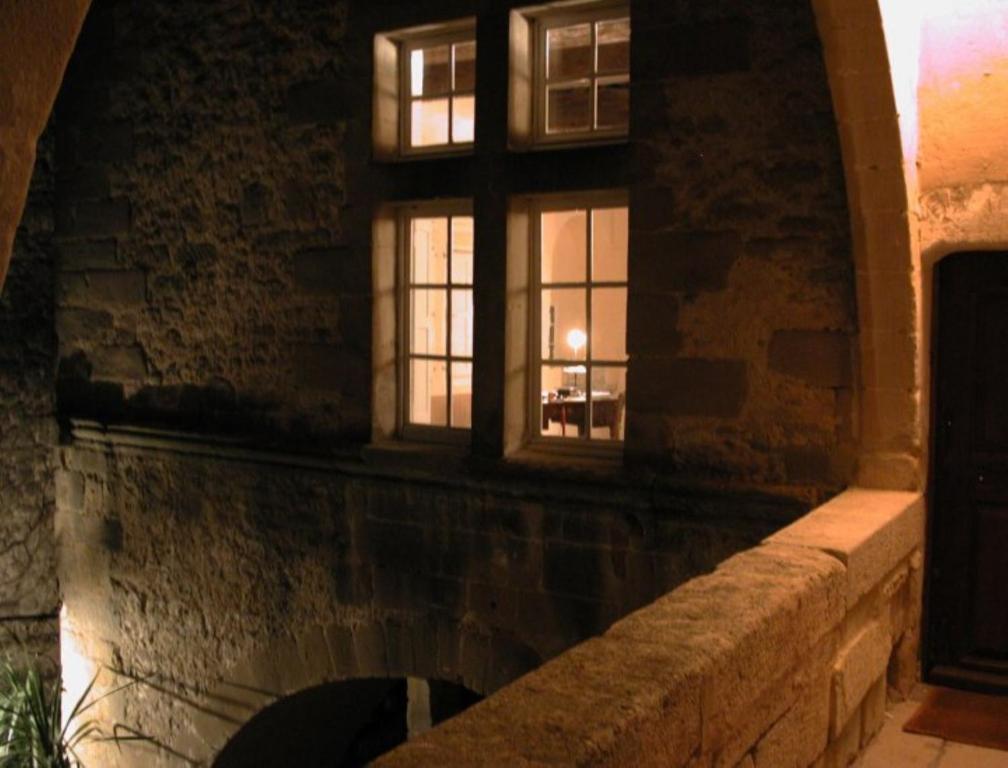 Monte Arena Bed & Breakfast Montaren-et-Saint-Médiers Exterior foto