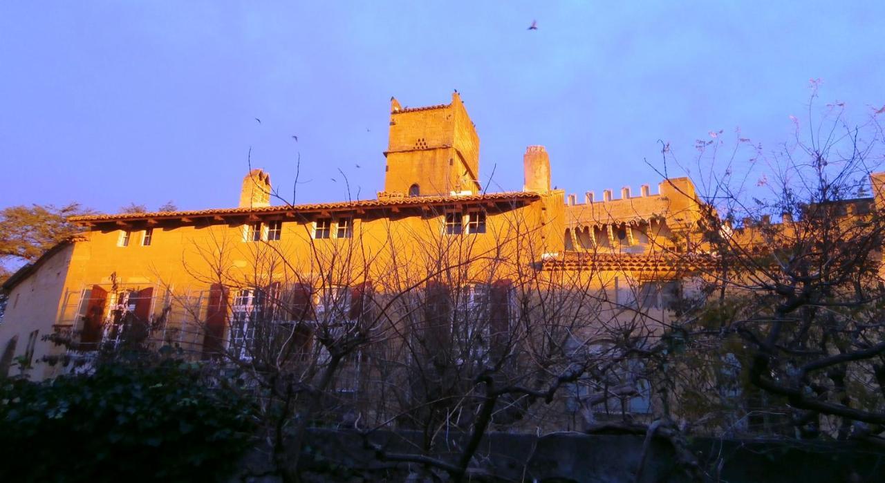 Monte Arena Bed & Breakfast Montaren-et-Saint-Médiers Exterior foto